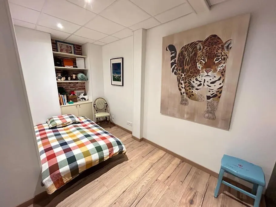 Apartment Parisian Muse By Suitehomeparis France